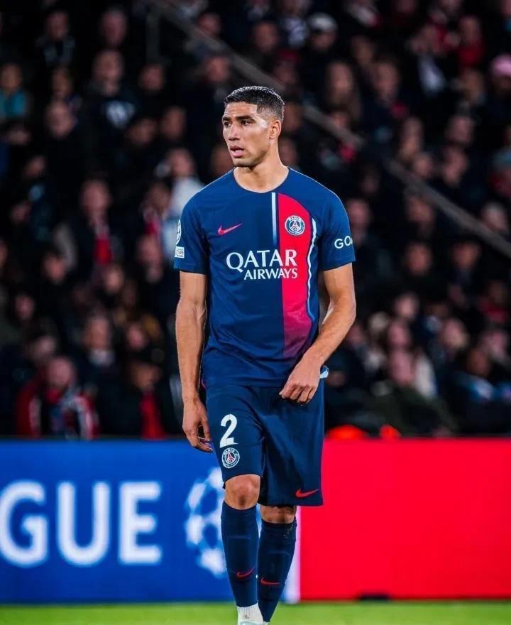 开云官方网站-关于里程碑夜!巴黎圣日耳曼更衣室发声,法甲国际比赛日刷纪录,球迷炸锅,心理建设被强调的信息