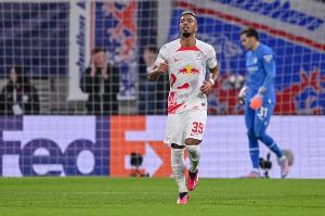 开云官方网站-包含莱比锡发布备战花絮，加时末段更衣室发声，NBA季后赛任务艰巨，球探报告显示潜力的词条